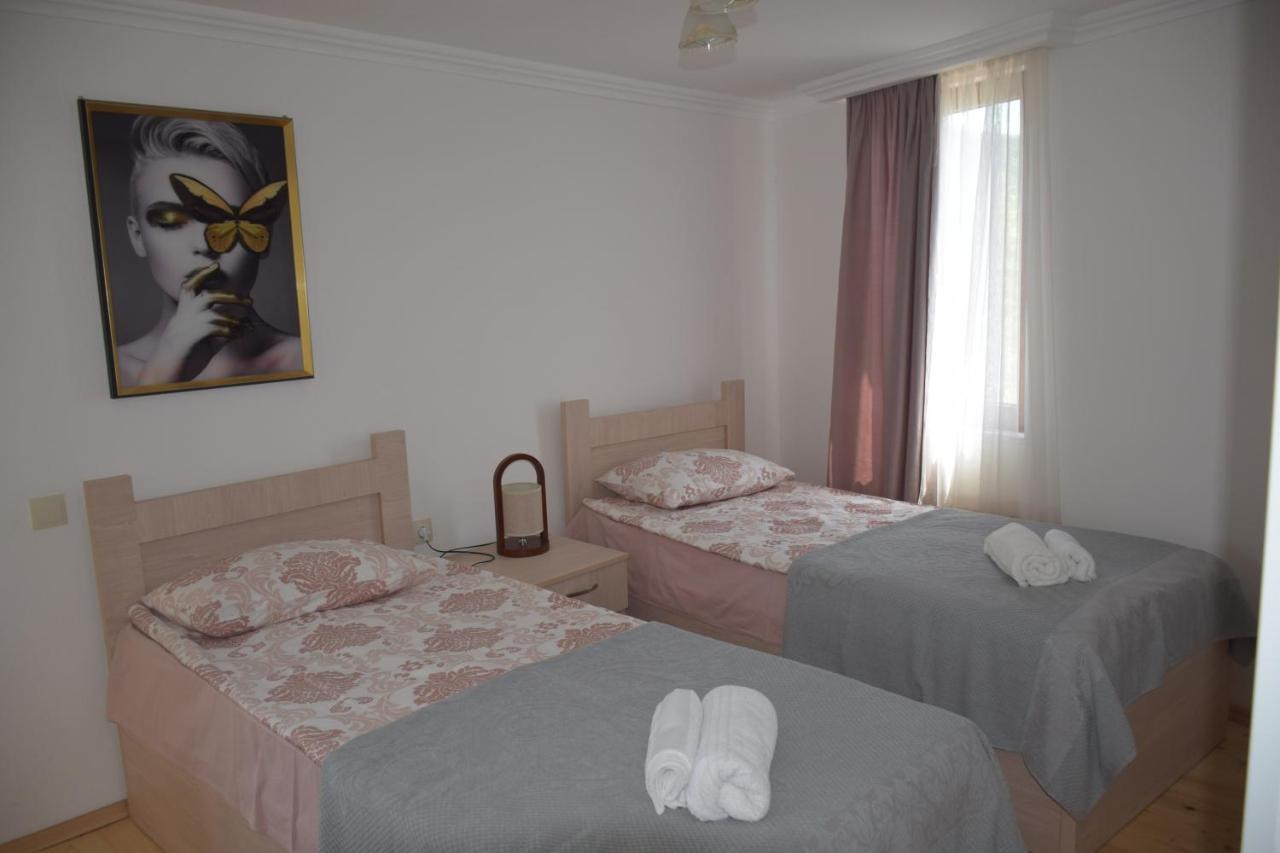 Guest House Ilto Akhmeta Exterior photo